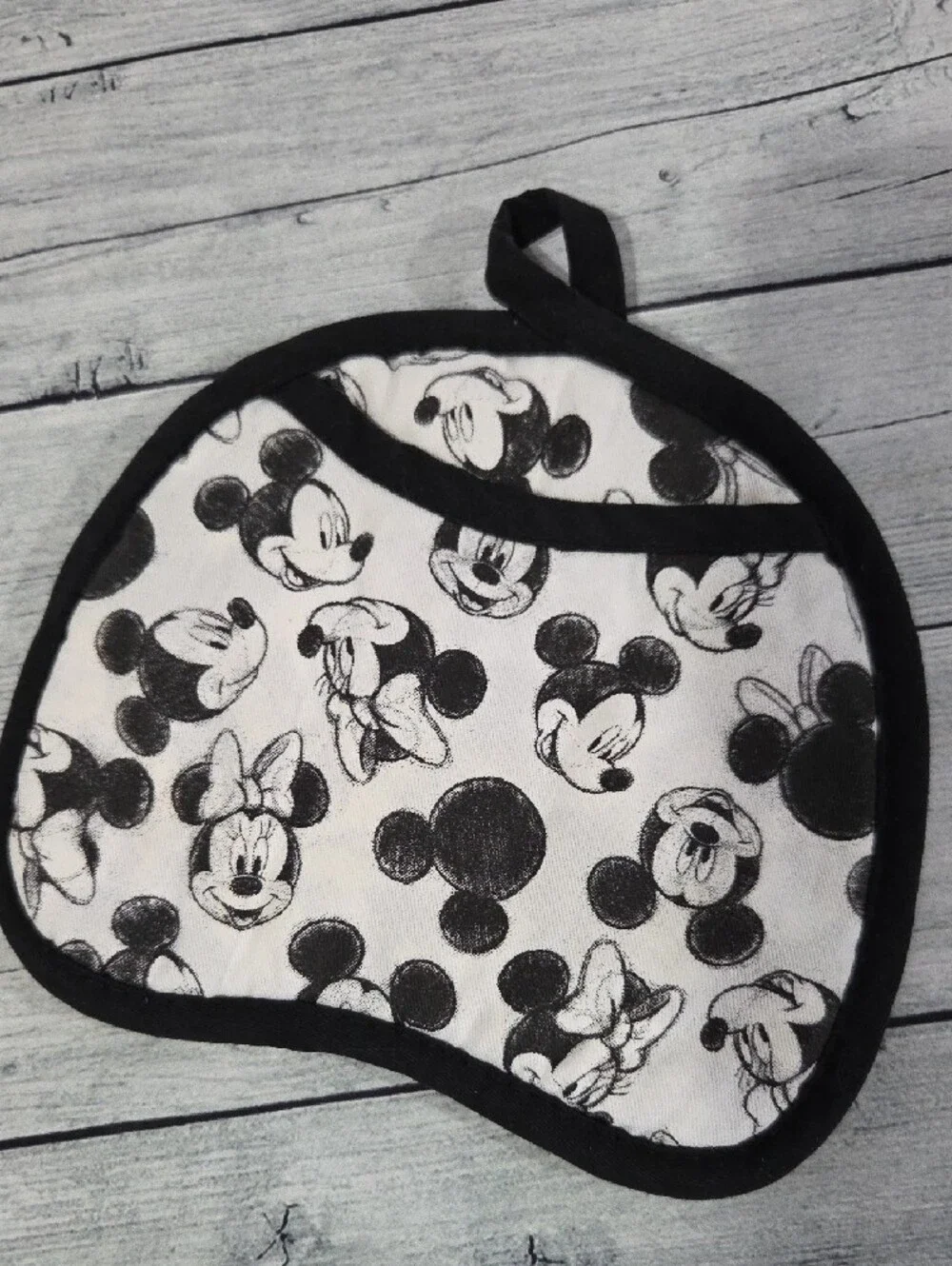 Disney Black & White Mickey Print Pot Holder